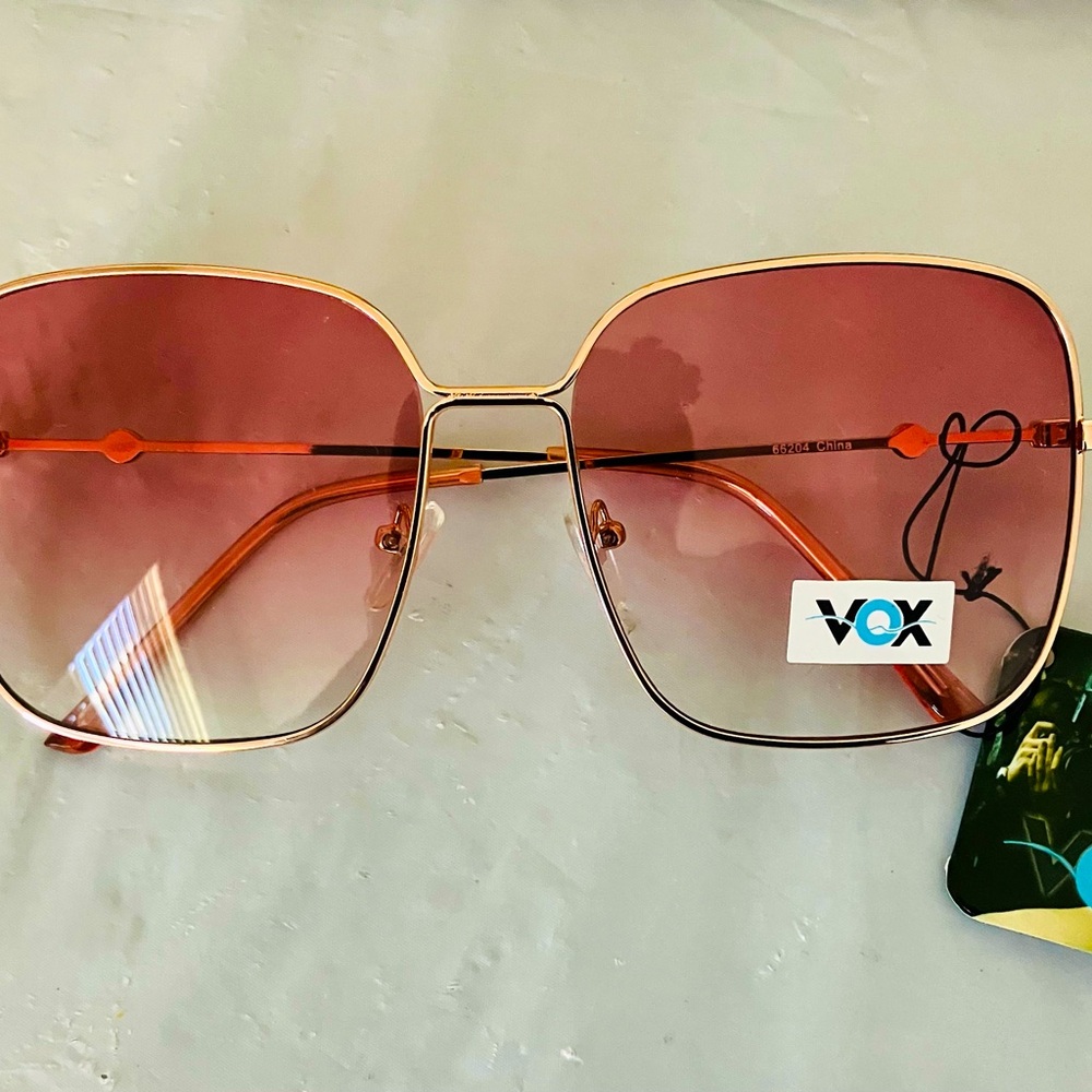 Women's Stylish Gold Frame Vox Sunglasses with Pink Lenses
